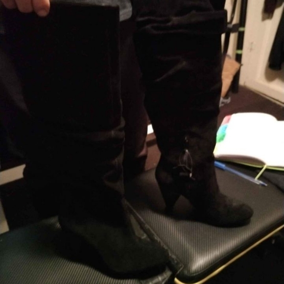 Inc internatiol incorporated made for Macy's real leather knee high slouchy boot - Picture 3 of 4